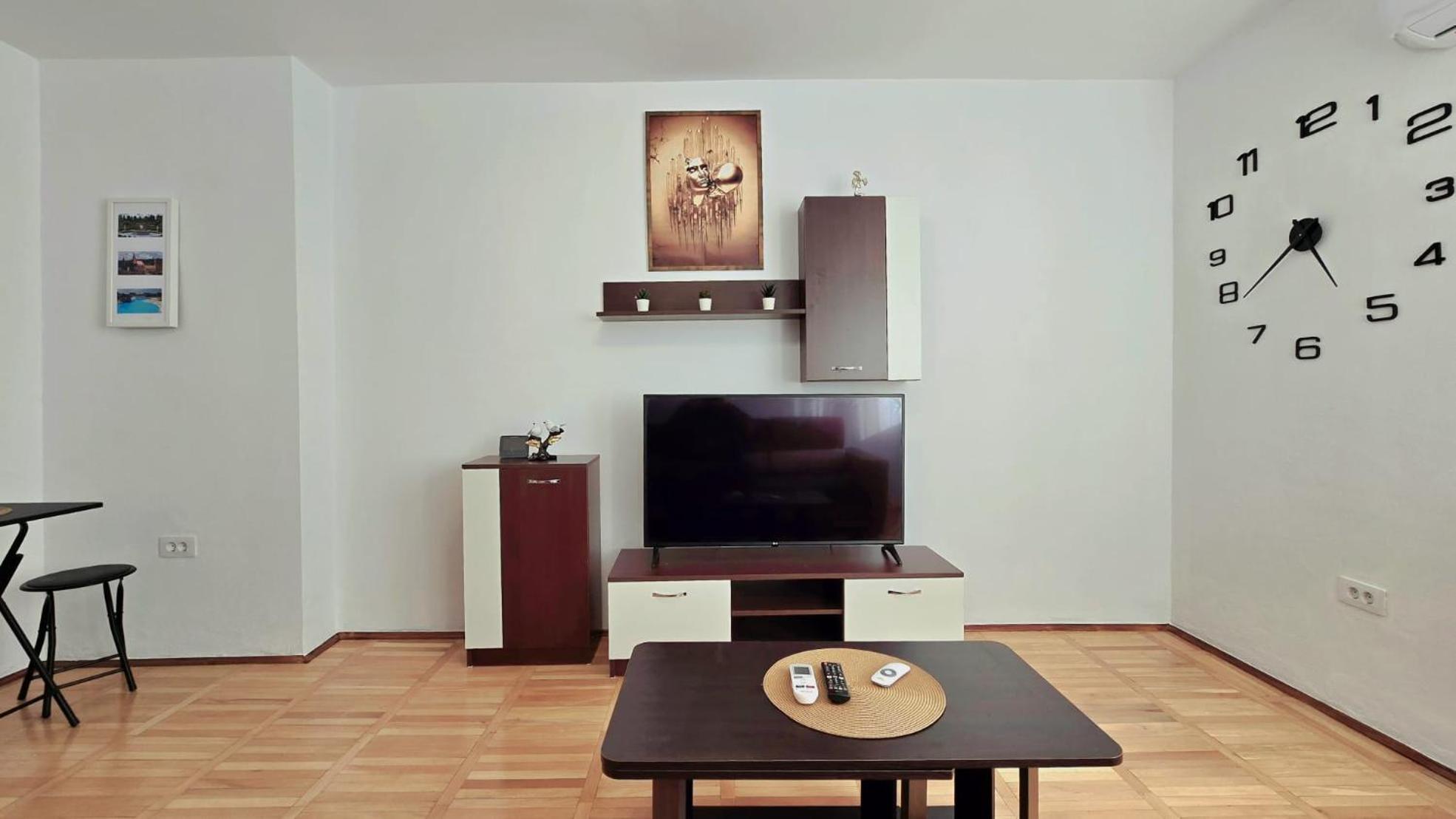 Apartament Confort Hd Hunedoara Ngoại thất bức ảnh
