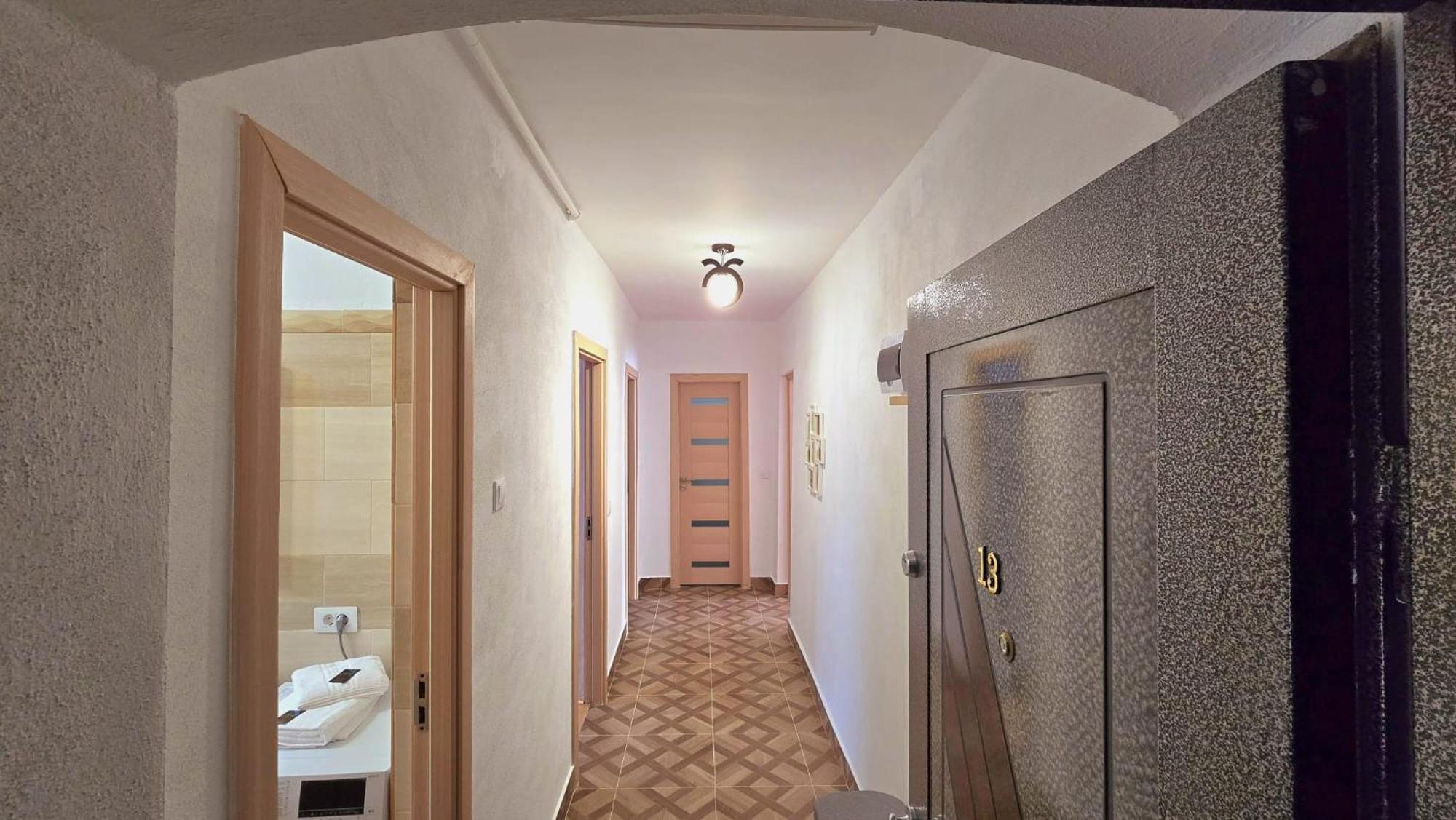 Apartament Confort Hd Hunedoara Ngoại thất bức ảnh